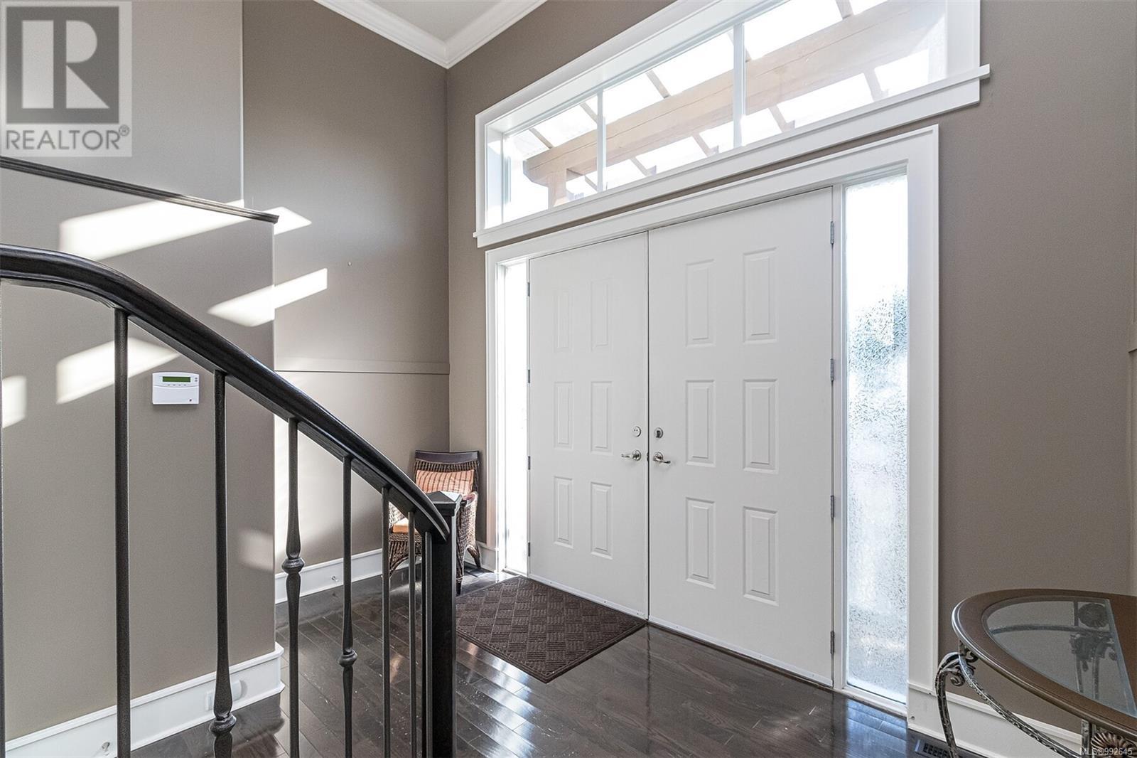 3554 Collingwood Dr