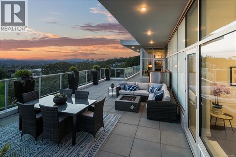 PH902 4009 Rainbow Hill Lane Saanich BC V8X0B3