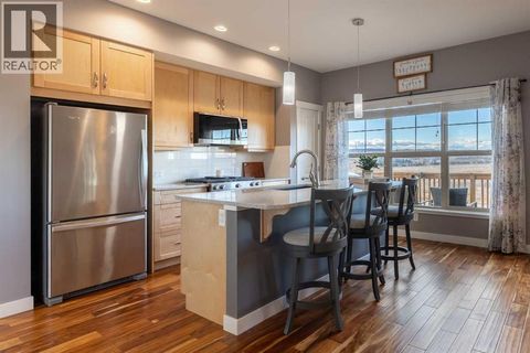 1201, 32 Horseshoe Crescent Cochrane AB T4C2P4