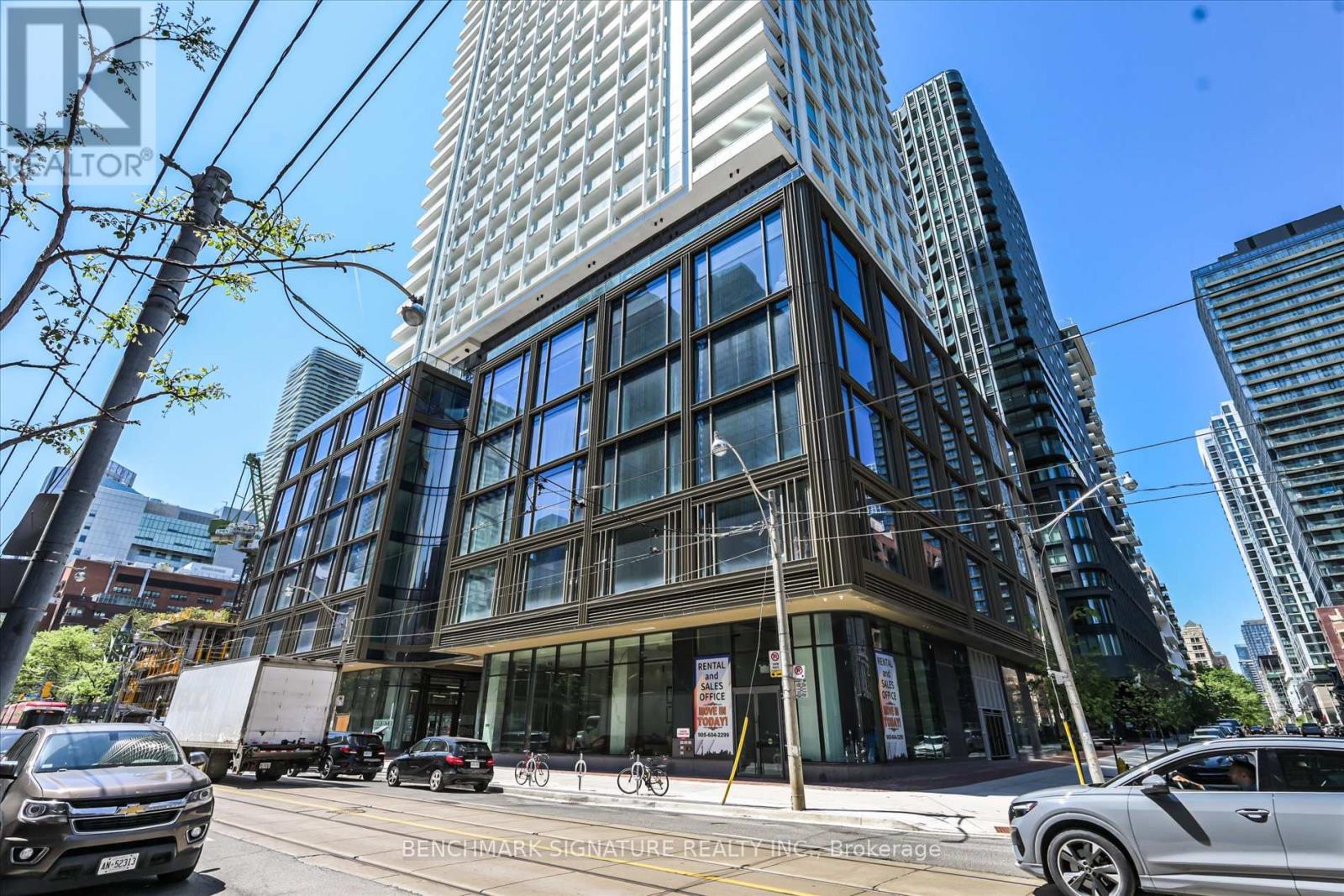 1212 - 88 QUEEN STREET E