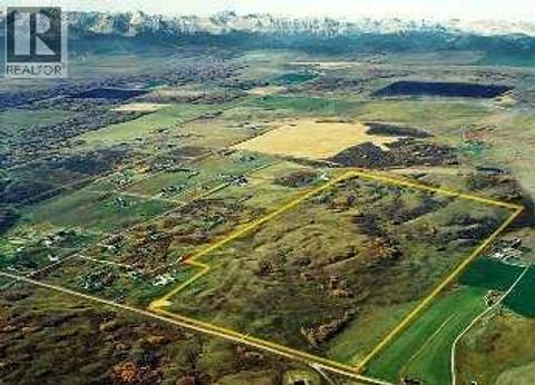 W-5.R-3,T-26,S-22, Q-SE,, W-5.R-3,T-26,S-22, Q-SW Lochend Road NW Rural Rocky View County AB T4C2B3