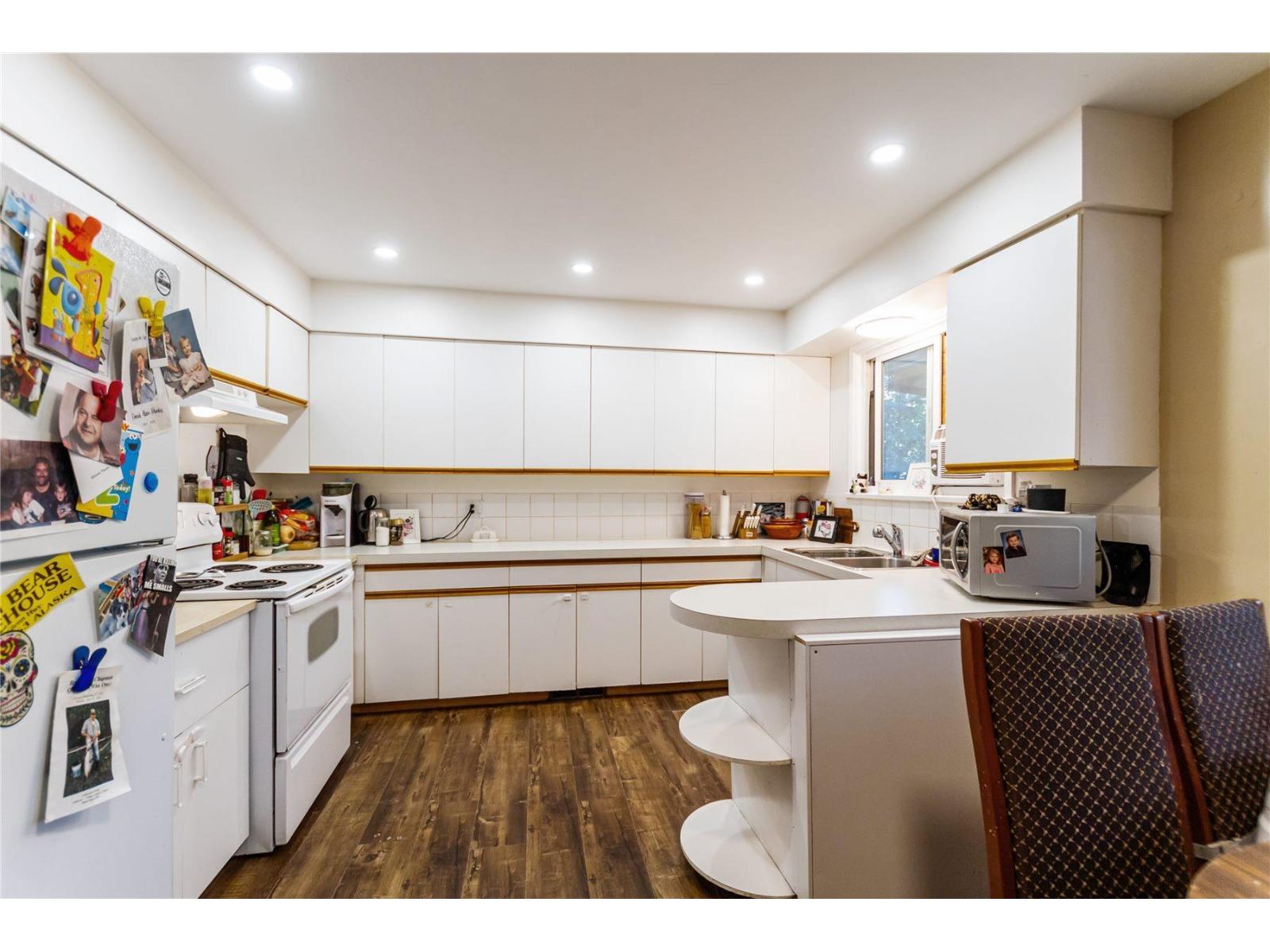 648 WILLOW STREET|Hope