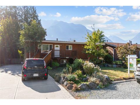 648 WILLOW STREET|Hope Hope BC V0X1L0