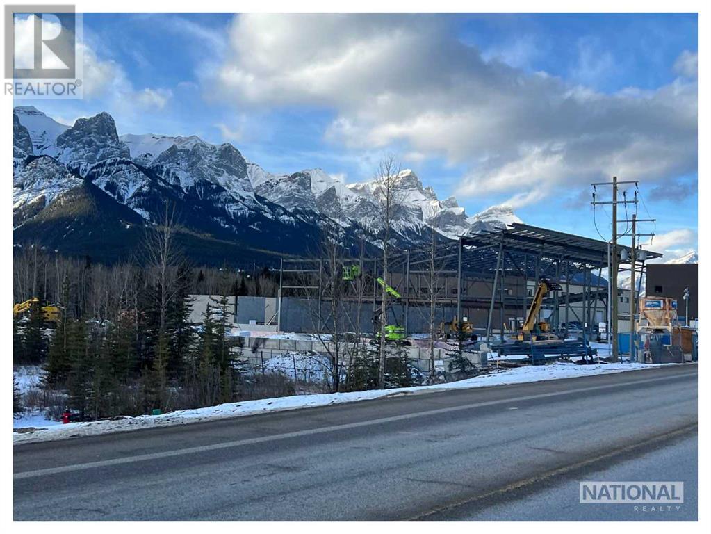 300 & 302 Bow Valley Trail