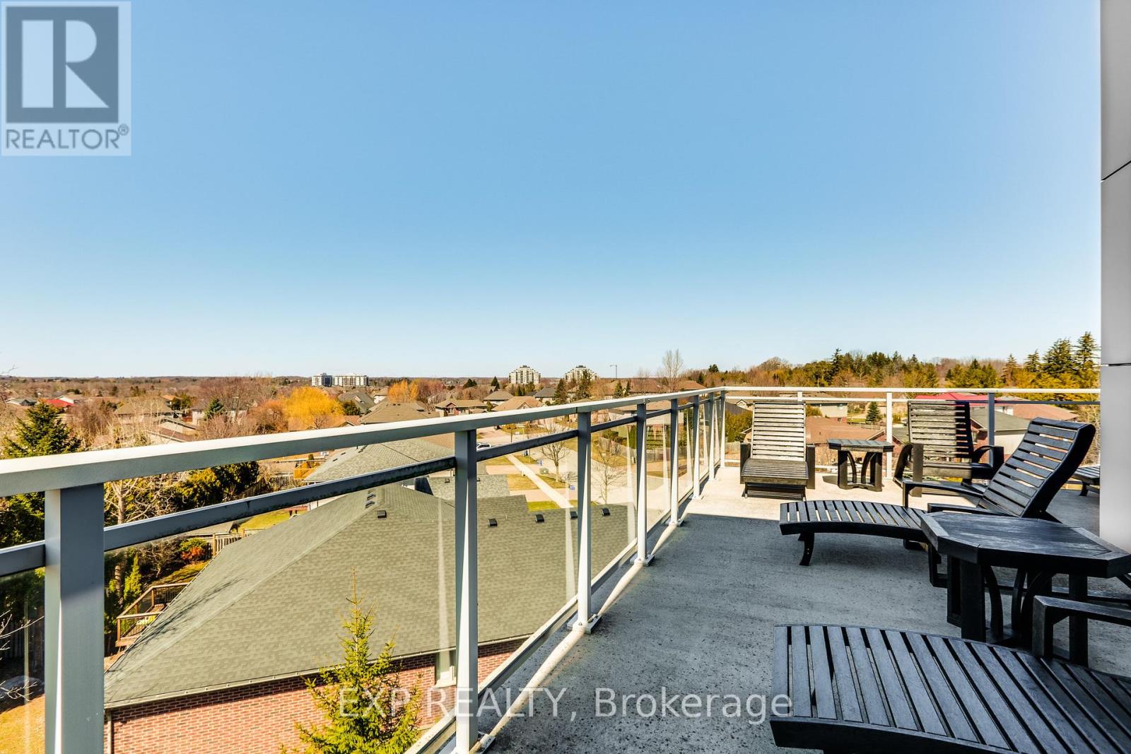 404 - 1705 FIDDLEHEAD PLACE