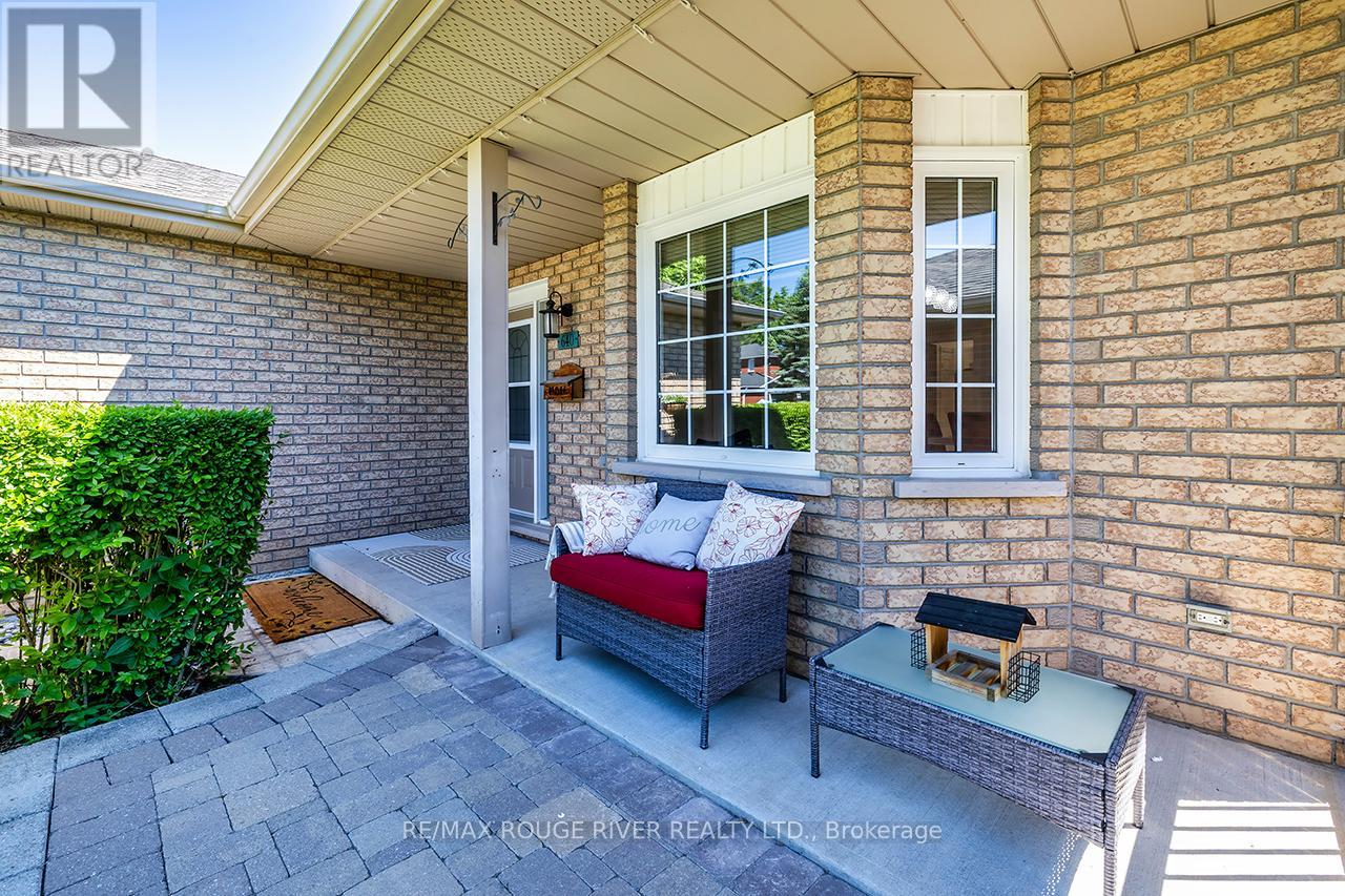640 PINEWOOD DRIVE
