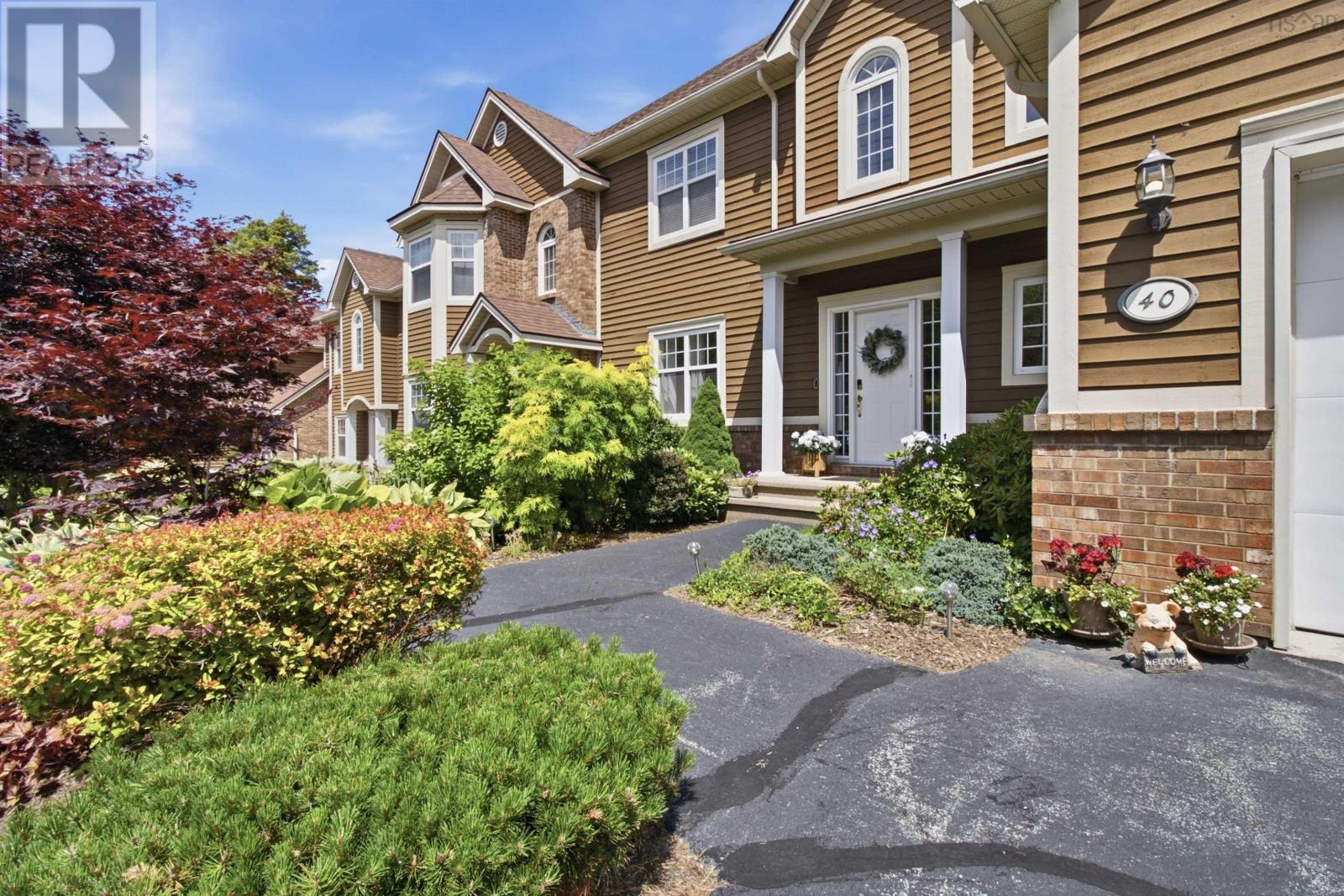40 Greenside Lane