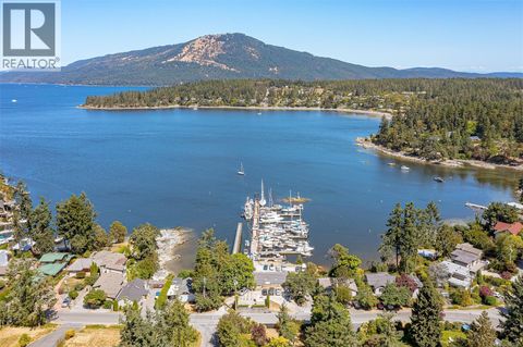 10915 Deep Cove Rd North Saanich BC V8L5P9