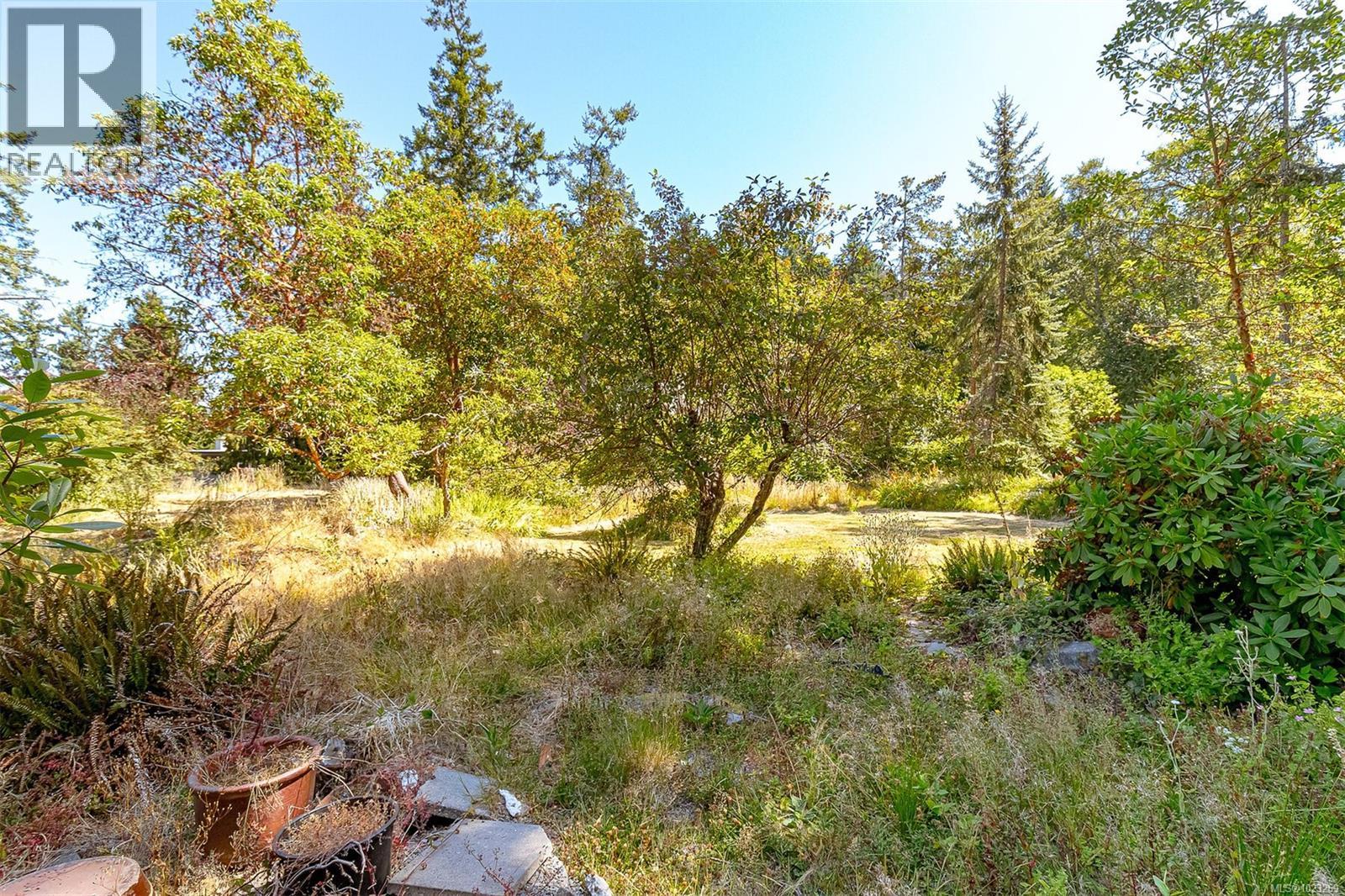 10915 Deep Cove Rd