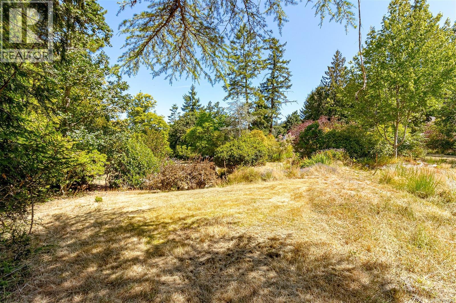 10915 Deep Cove Rd