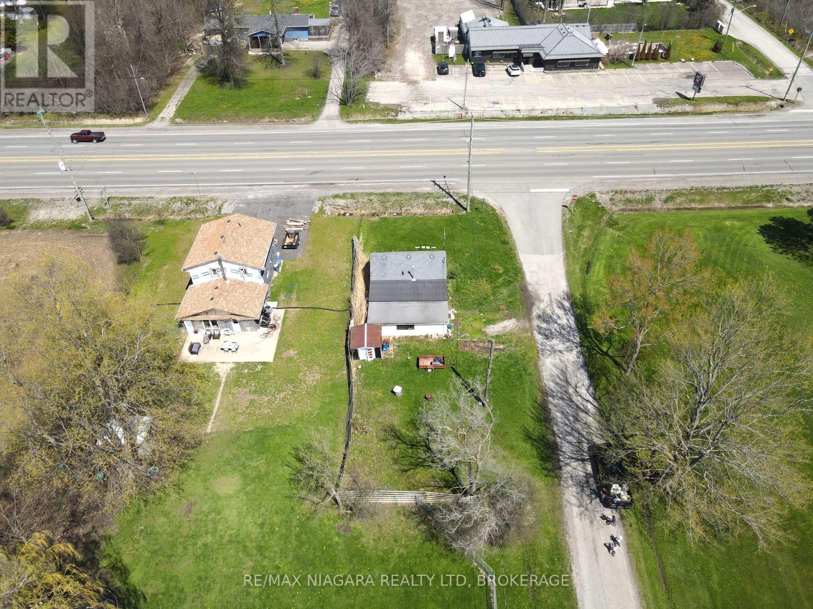 Photo 1 of 21 — 1891 GARRISON ROAD, Fort Erie (Crescent Park), ON L2A5M4