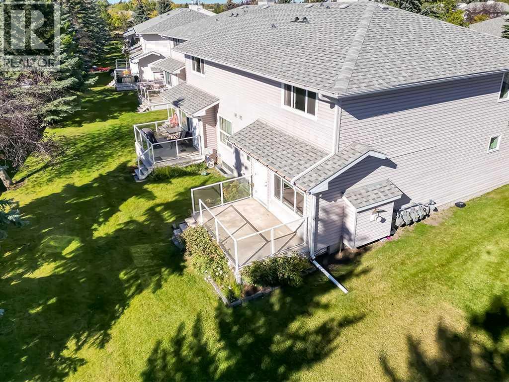 100 Catalina Circle NE