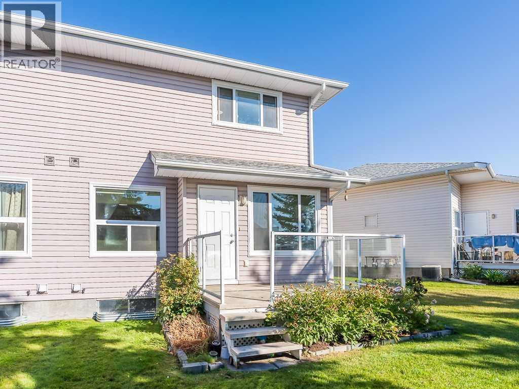 100 Catalina Circle NE