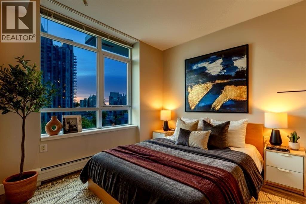 901 175 W 2ND STREET