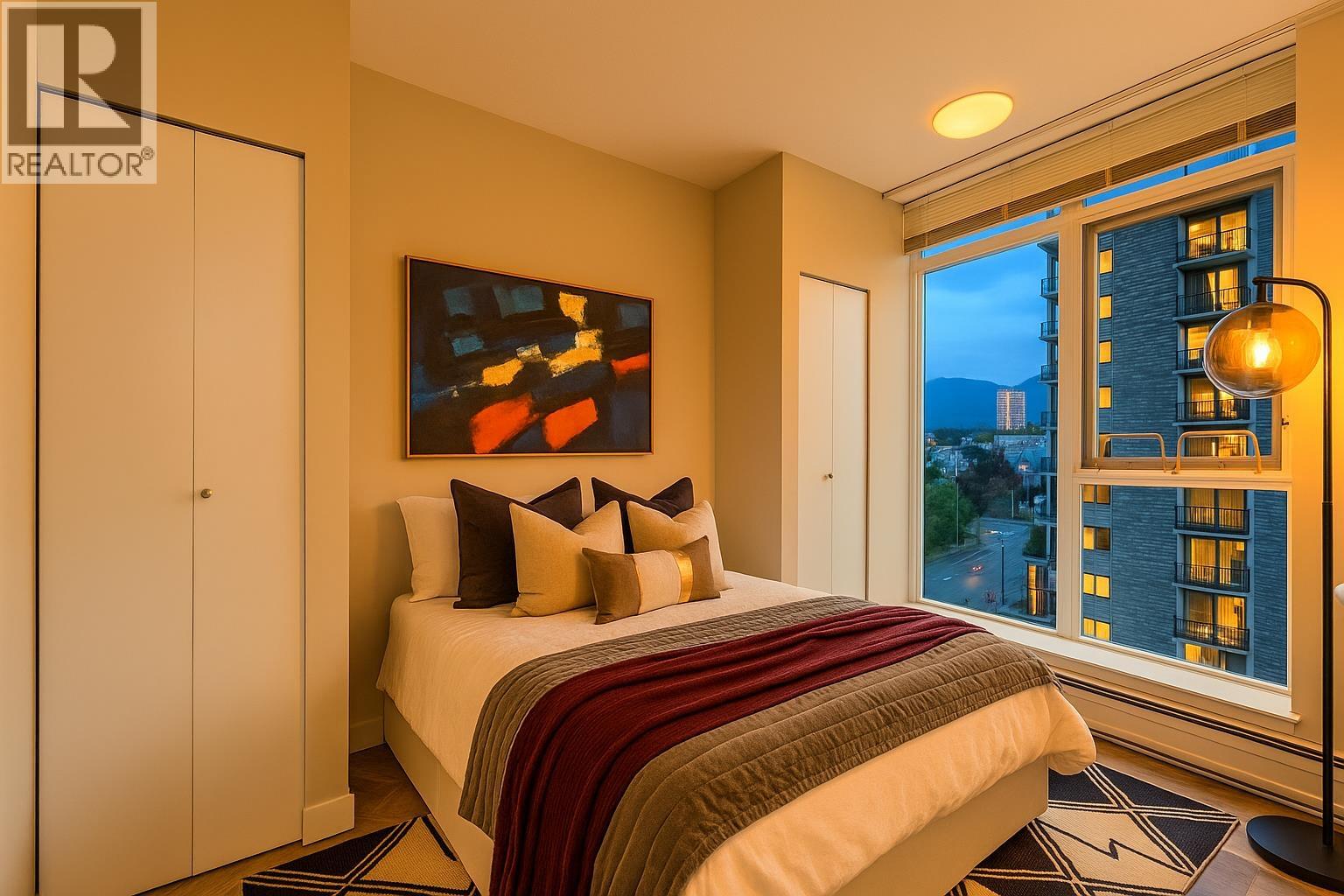 901 175 W 2ND STREET