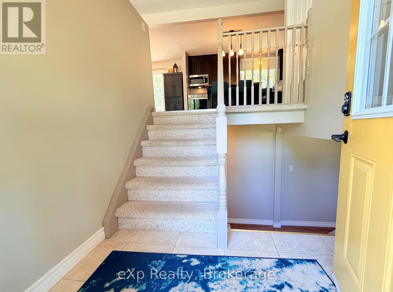 160 WESTFALL CRESCENT