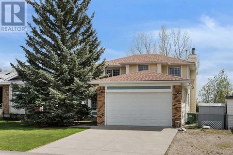 45 Riverview Circle Cochrane AB T0L0W4