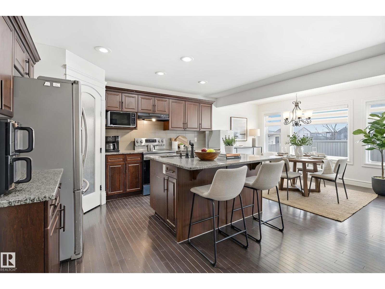 469 Ainslie Crescent SW SW