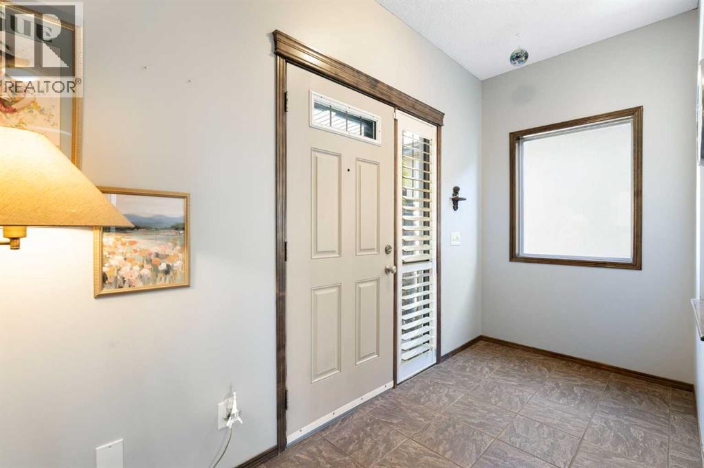 382 Tuscany Ravine Road NW