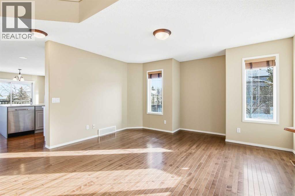 202 Panamount Court NW