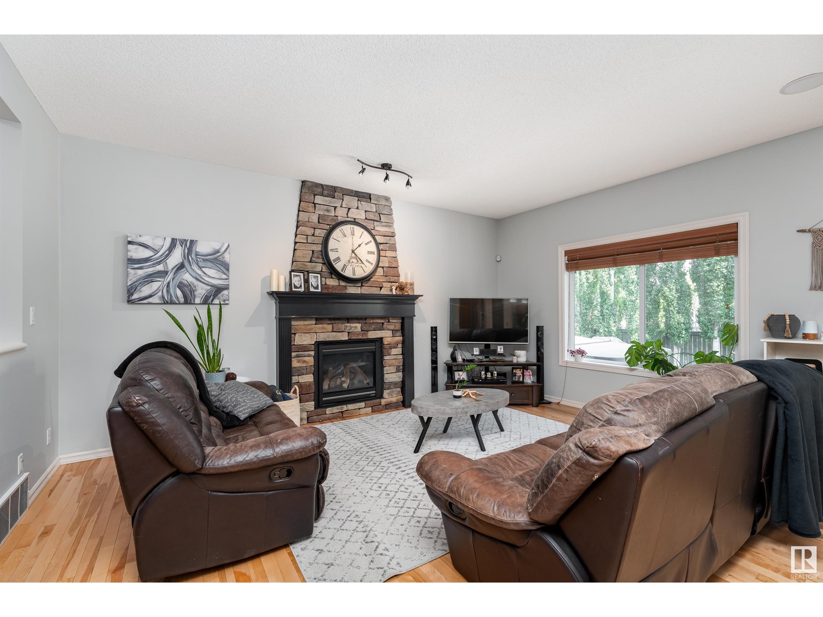 57 WHISTLER PL