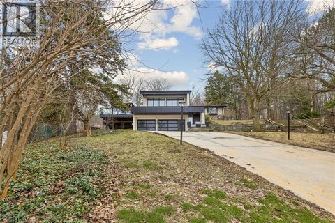 3 CHICOPEE Terrace Kitchener ON N2A1T2