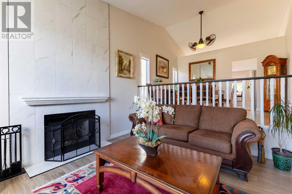 113 Citadel Pass Crescent NW