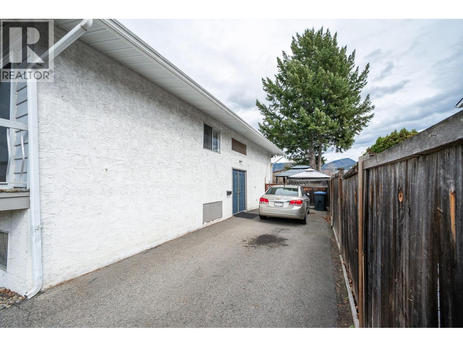 495-497 Gramiak Road