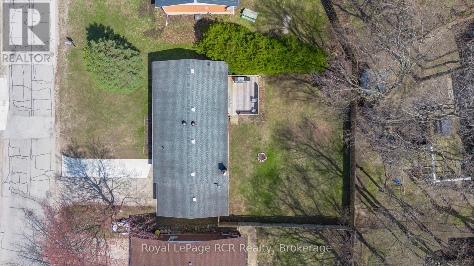 383 WELLINGTON STREET