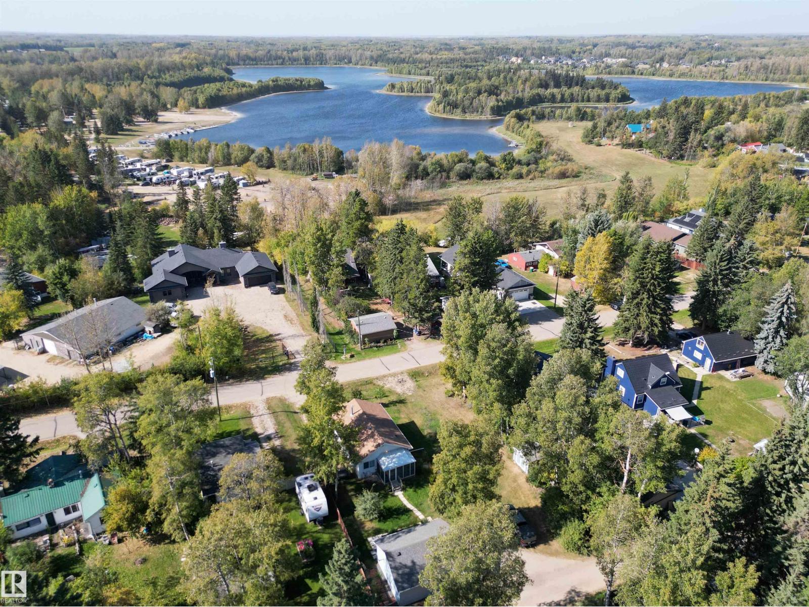 514 & 515 LAKESIDE DR