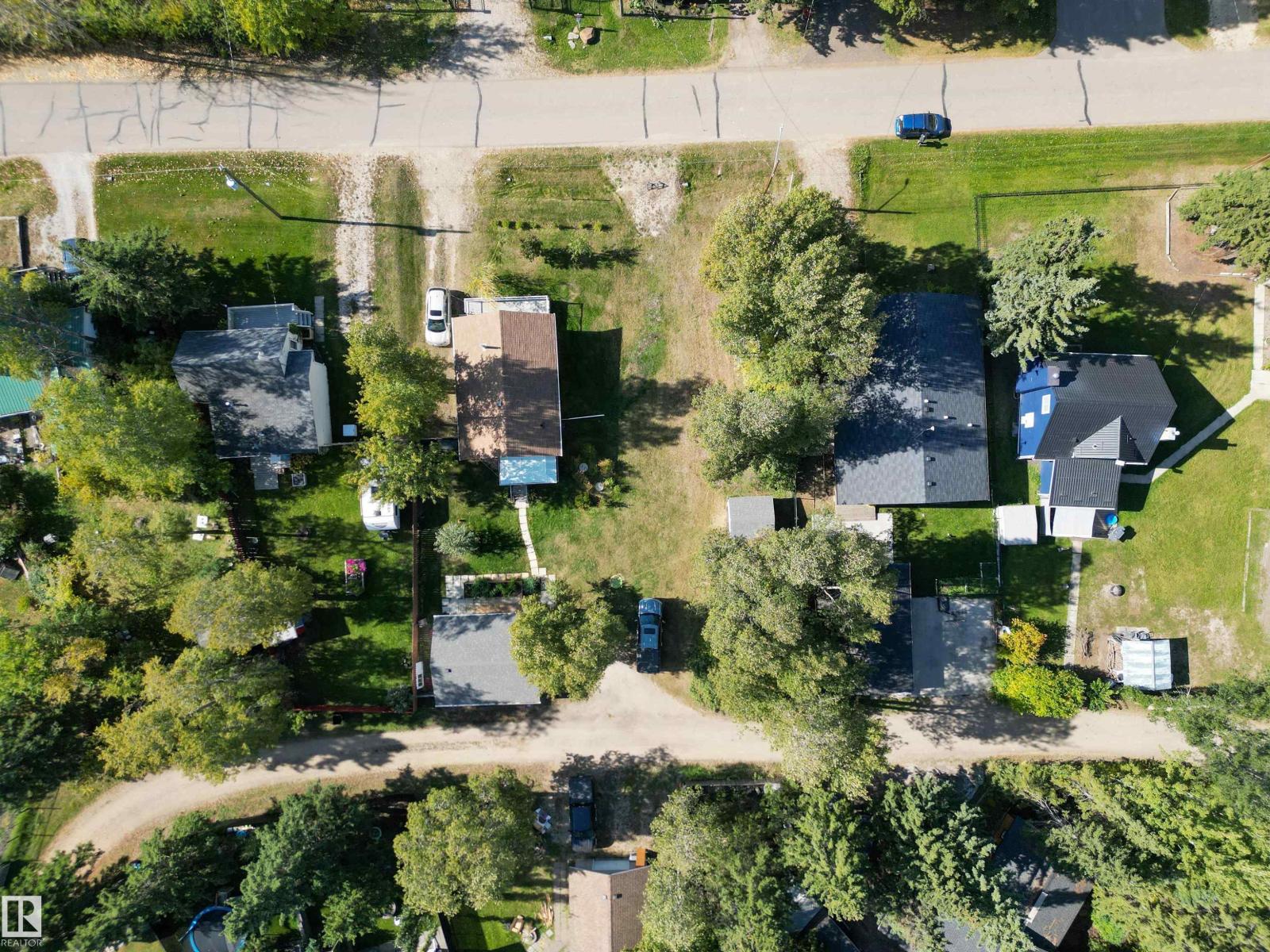 514 & 515 LAKESIDE DR