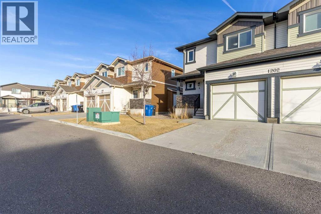 4, 1202 Keystone Road W