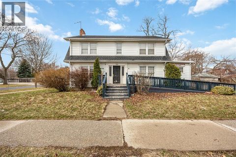 227 MITTON STREET North Sarnia ON N7T6H7