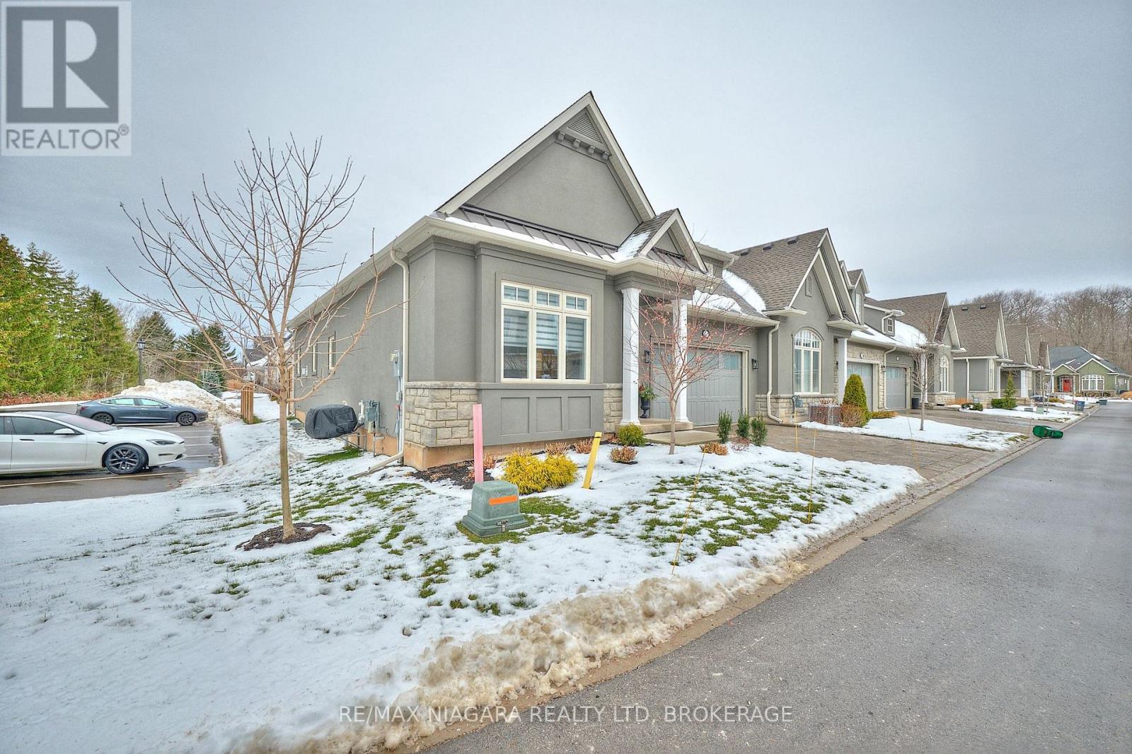 18 - 23 SASSAFRAS ROW