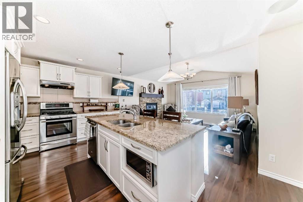 1301 Ravenswood Drive SE