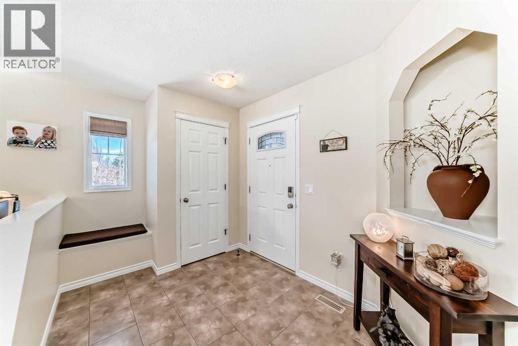 1301 Ravenswood Drive SE