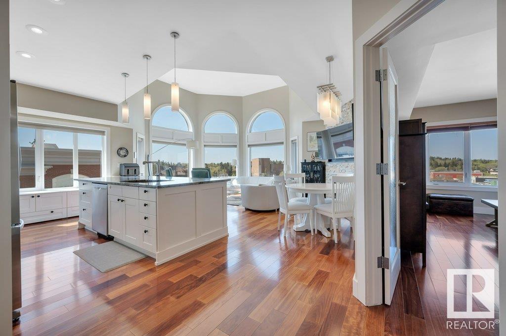 #401 30 ST JOSEPH ST