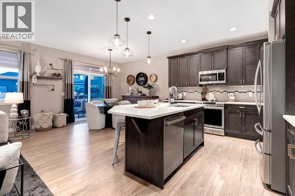 444 Evansglen Drive NW