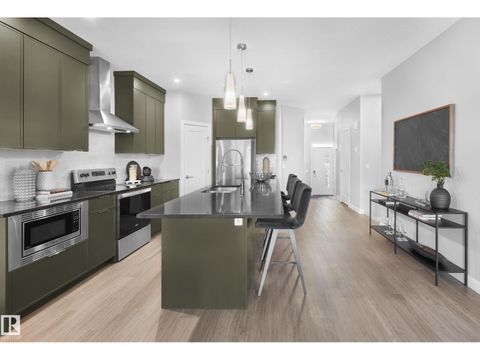 5637 HAWTHORN WY SW Edmonton AB T6X3K7