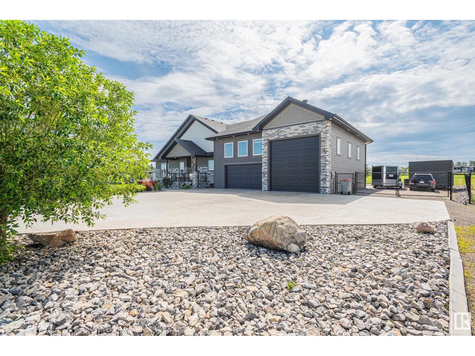 #41 26409 TWP ROAD 532 A