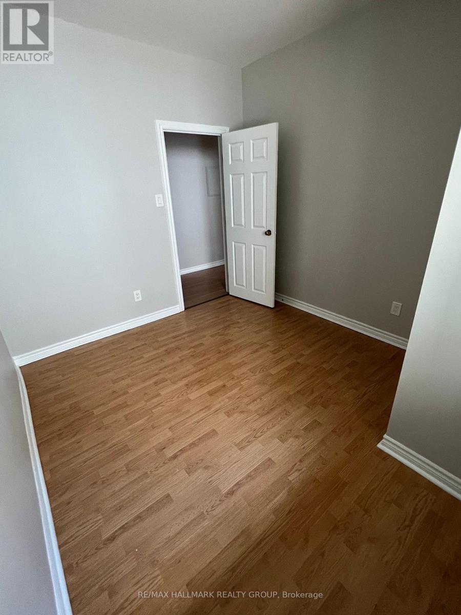 A - 18 JOLLIET AVENUE