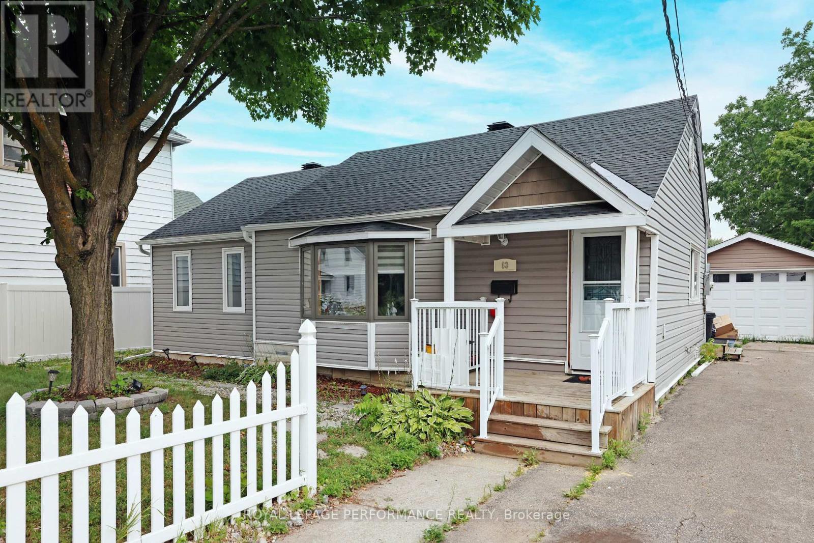 63 WILSON STREET E