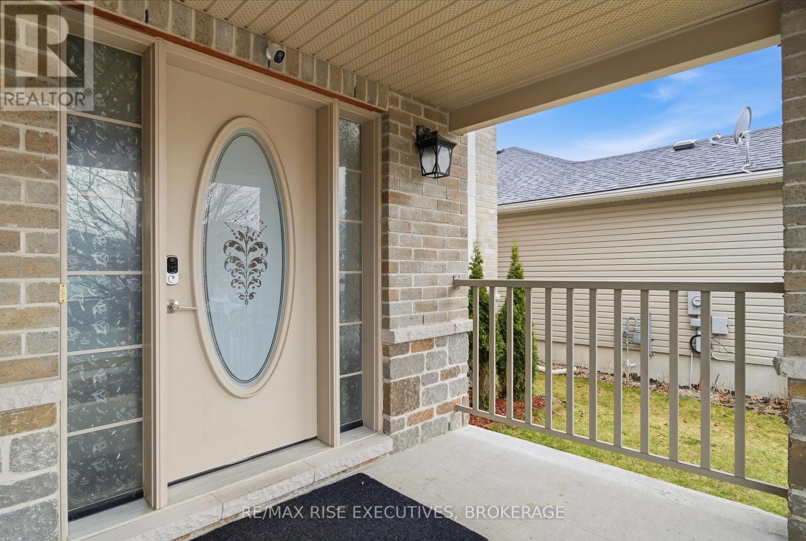 402 CAVENDISH CRESCENT