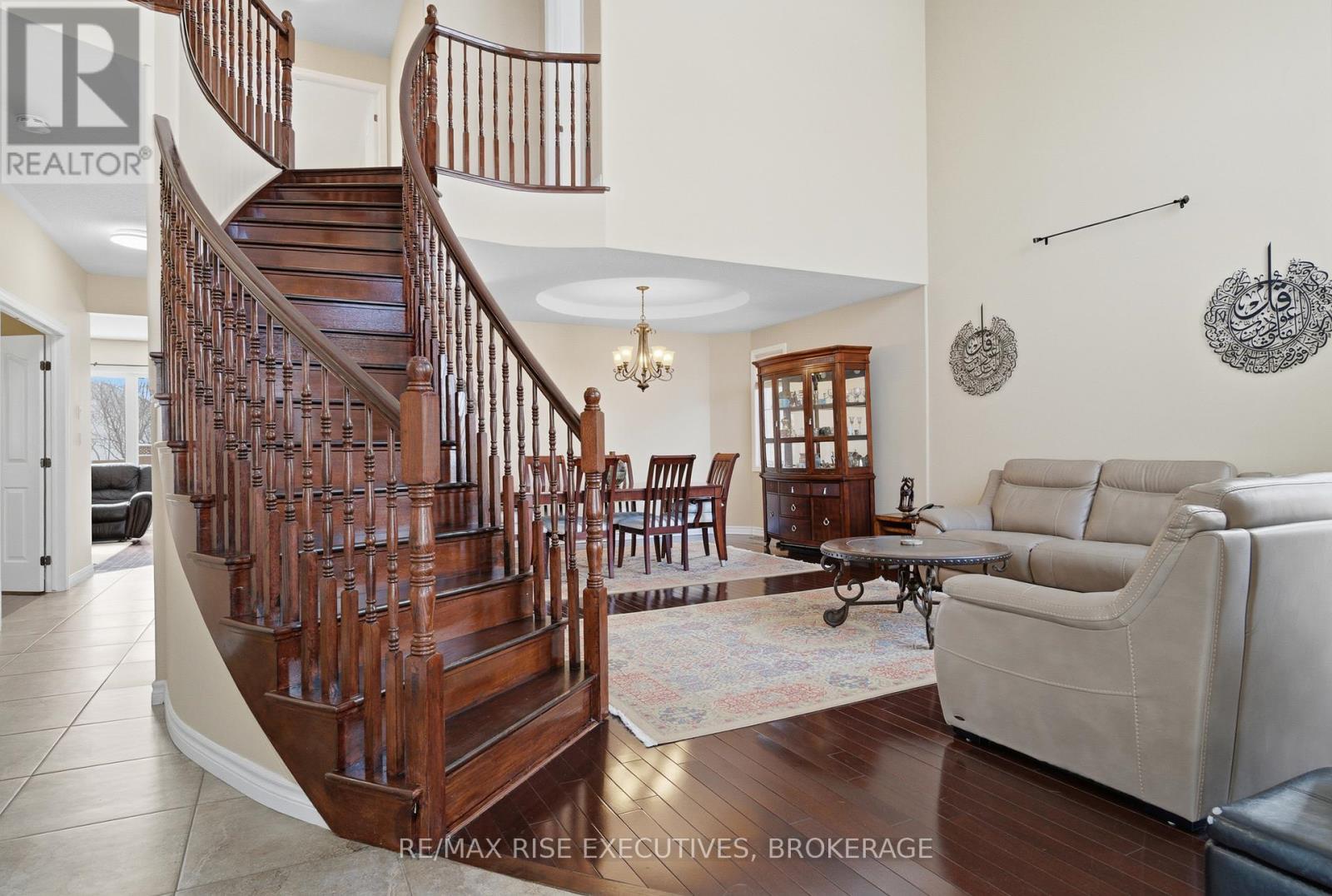 402 CAVENDISH CRESCENT