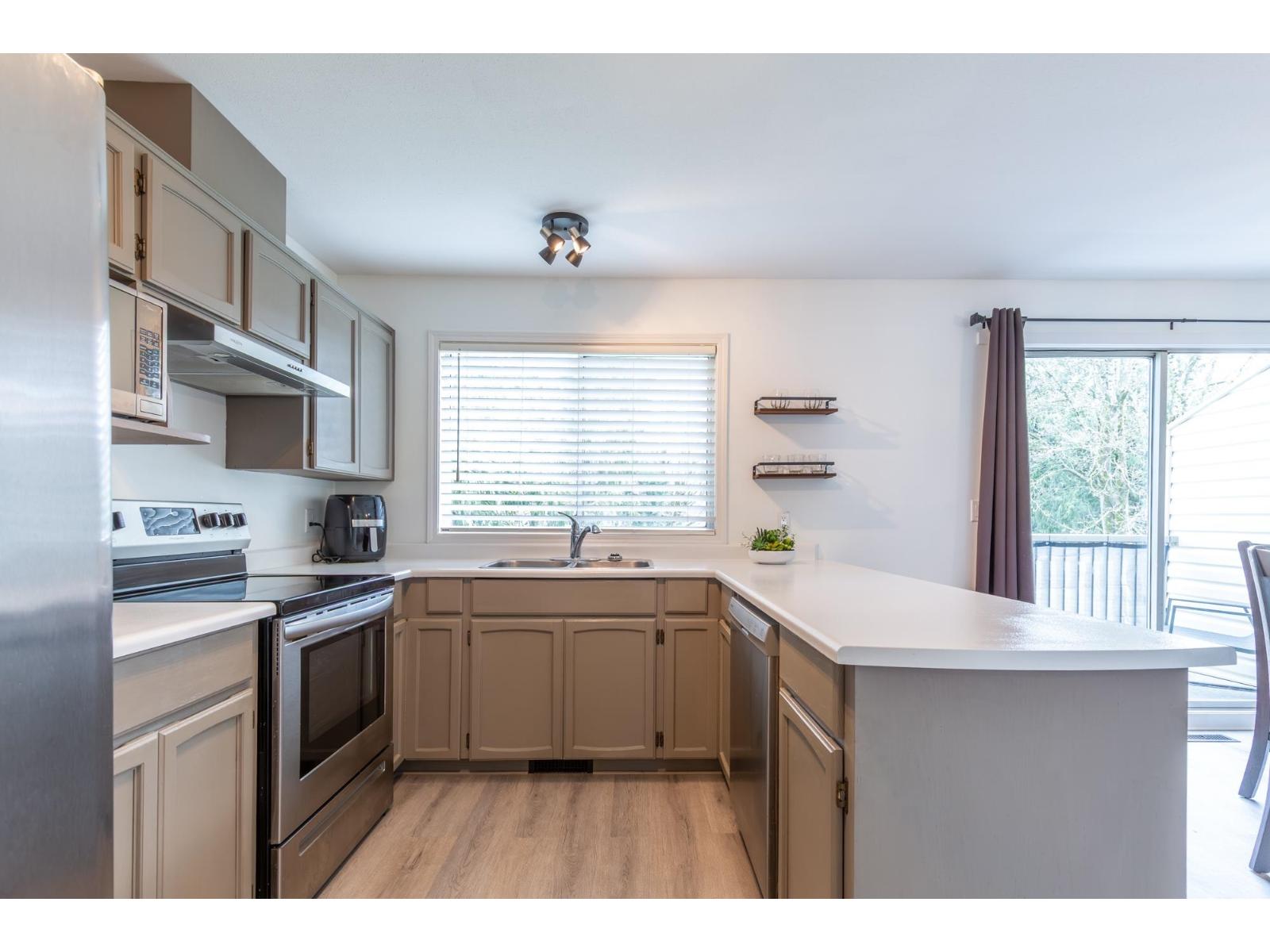 46 5904 VEDDER ROAD|Vedder Crossing