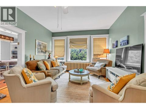 494 Young Street Penticton BC V2A5T1