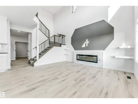 100 ELDRIDGE PT St. Albert AB T8N8C4