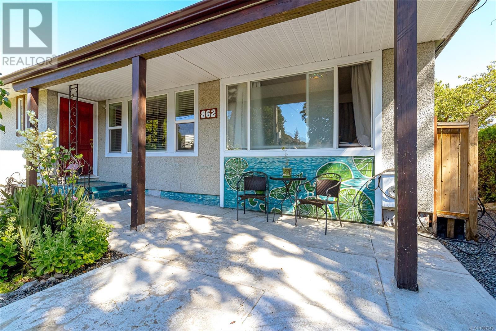 862 Canterbury Rd