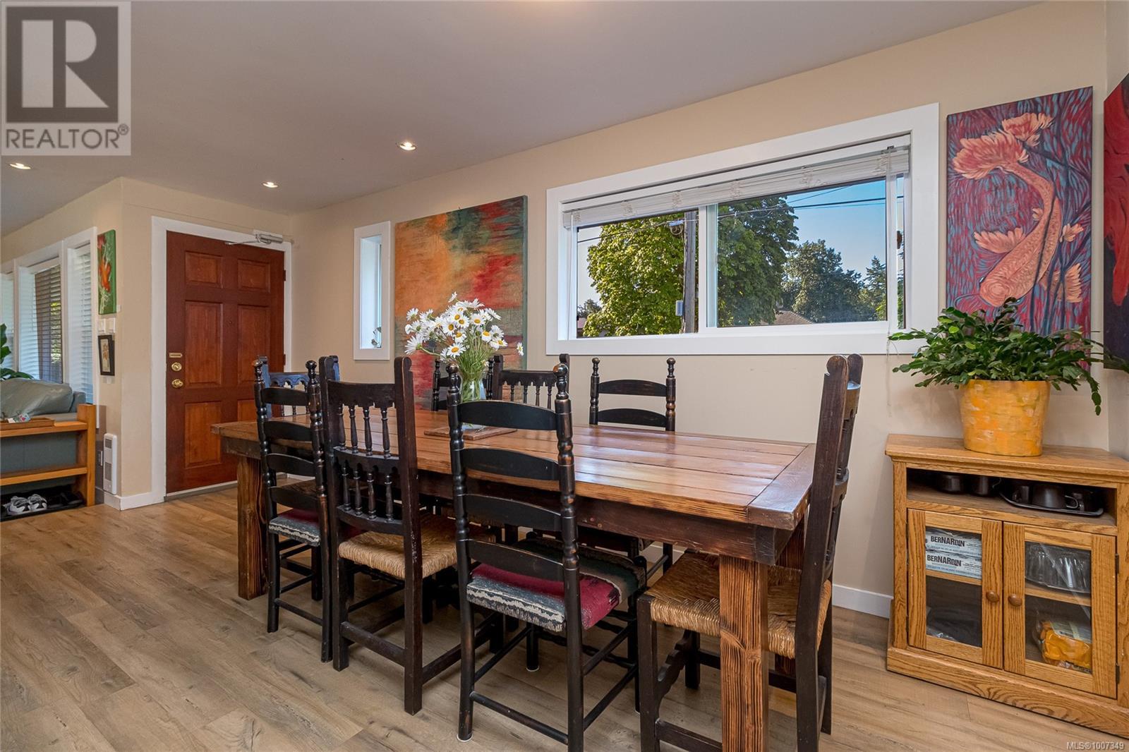 862 Canterbury Rd