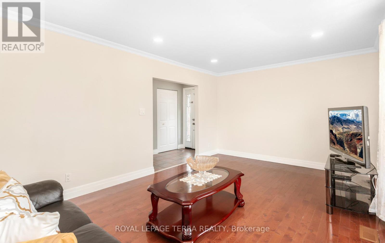 2475 BROOKHURST ROAD